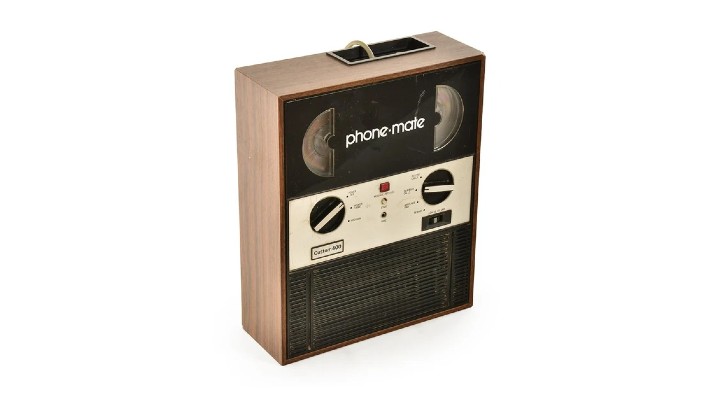 74 Gadgets Exhibit - PhoneMate 400 Answering Machine 