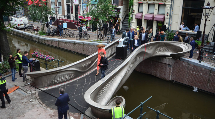 World’s First 3D Printed Steel Bridge Unveiled in Amsterdam