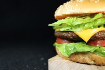 Whopper with a Side of Bitcoins: Burger King is Giving Cryptocurrency With Its Items