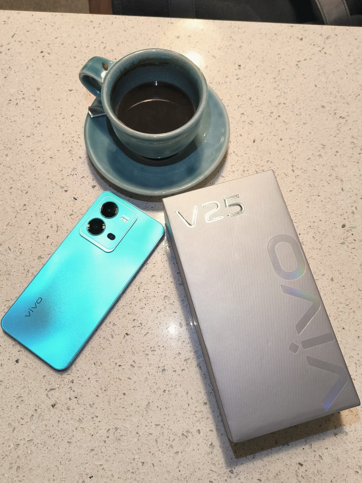 Vivo V25 5G: Stylish, Sassy, Stunning, an affordable mid-ranger with a stunning design to garner impeccable camera performance