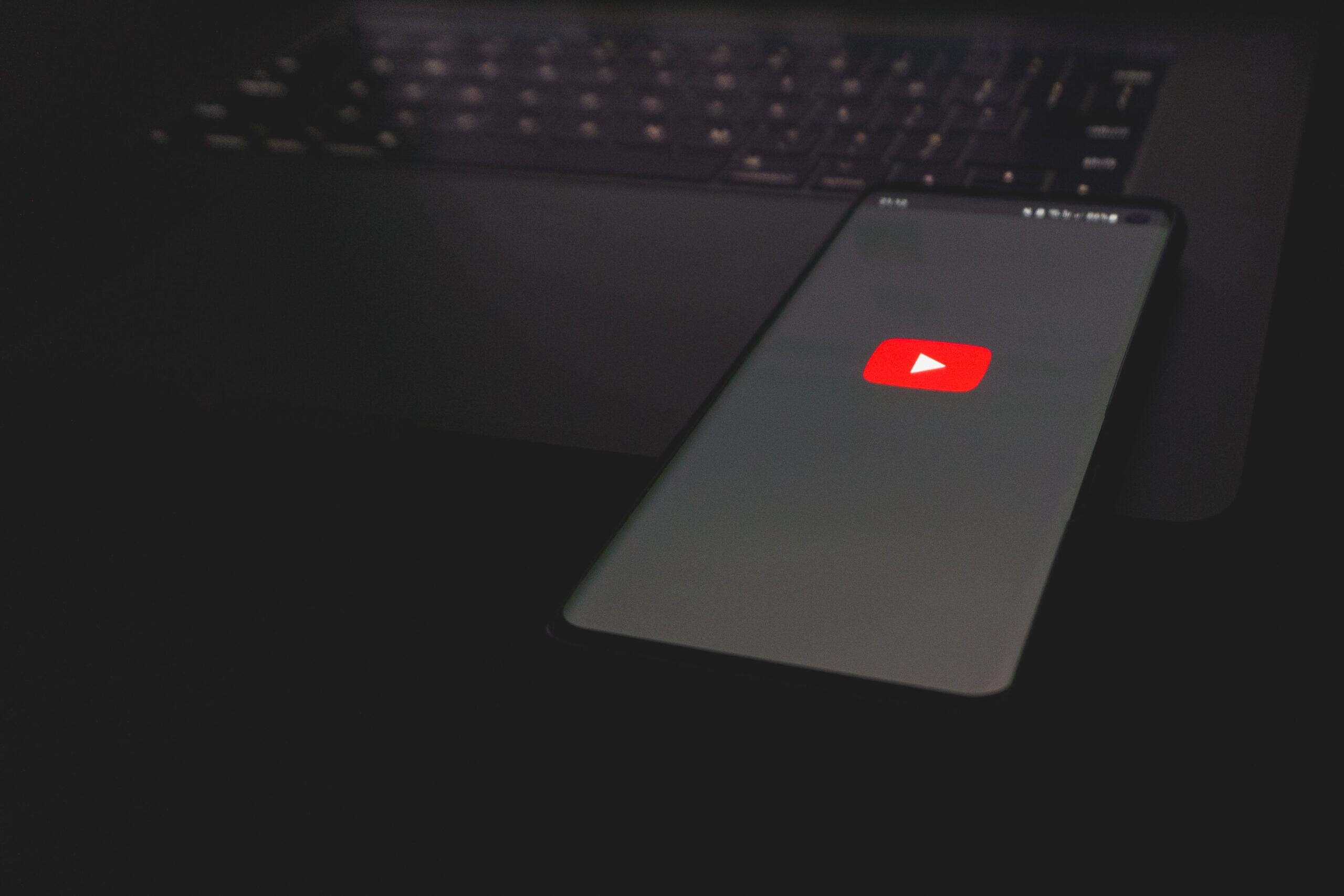 YouTube starts testing ‘1080p Premium’ streaming bitrate on mobile app
