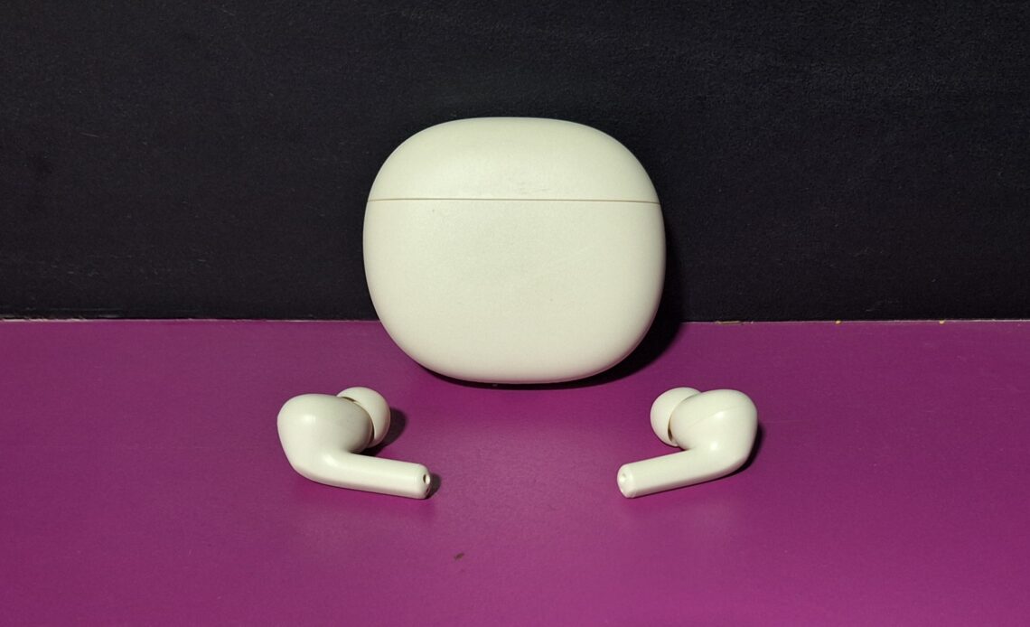 Review - Step Up Your Sound Game with Redmi Buds 4 Active - Exhibit Tech  Review