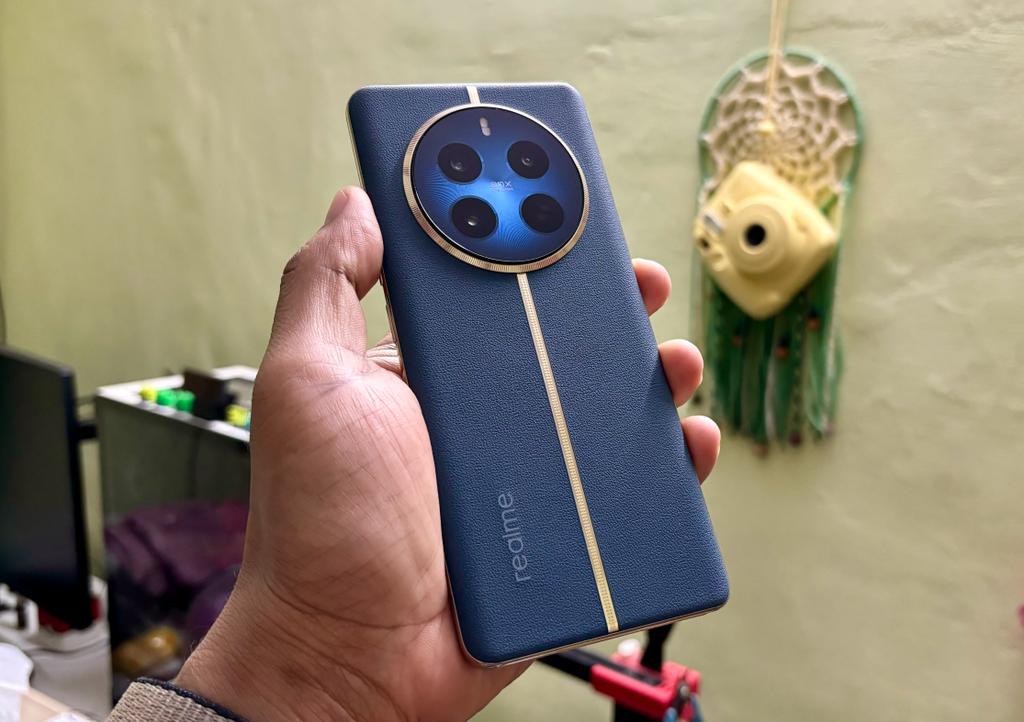 Realme 12 Pro Review: Looking Like a Wow