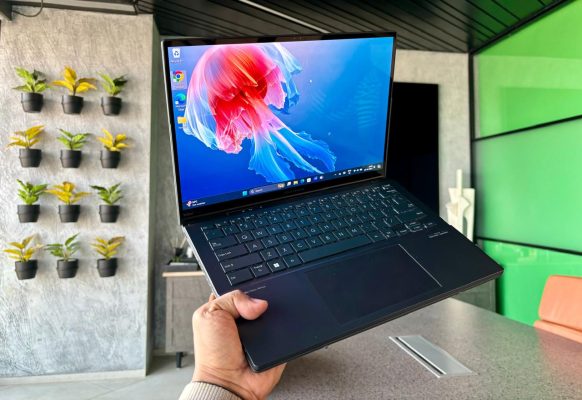 Asus Zenbook DUO(UX8406MA) Review: The Multitasker