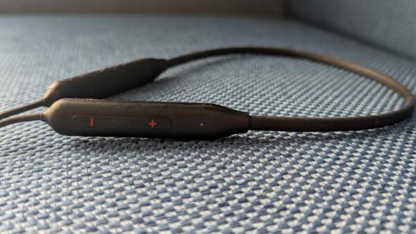 OnePlus-Bullets-Wireless-Z3-Controls