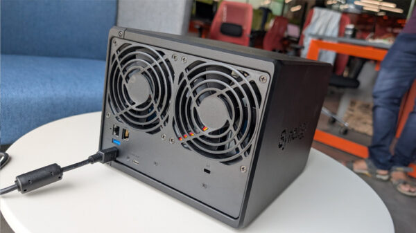 Synology-DiskStation-DS925+-Rear