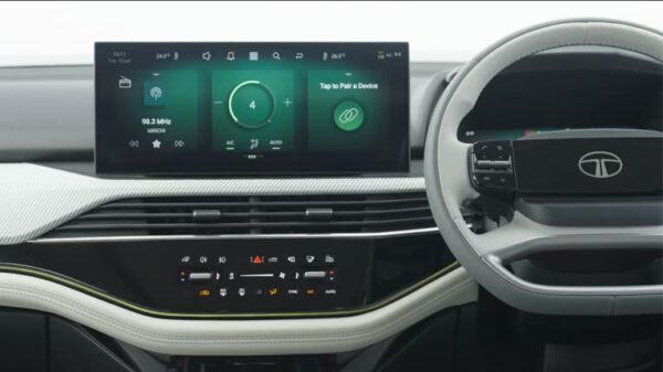Tata-Harrier-EV-Screen