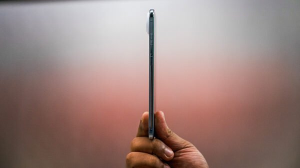 iPhone-Air-Thinness