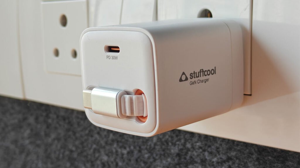 Stuffcool-Zen-GaN-Charger