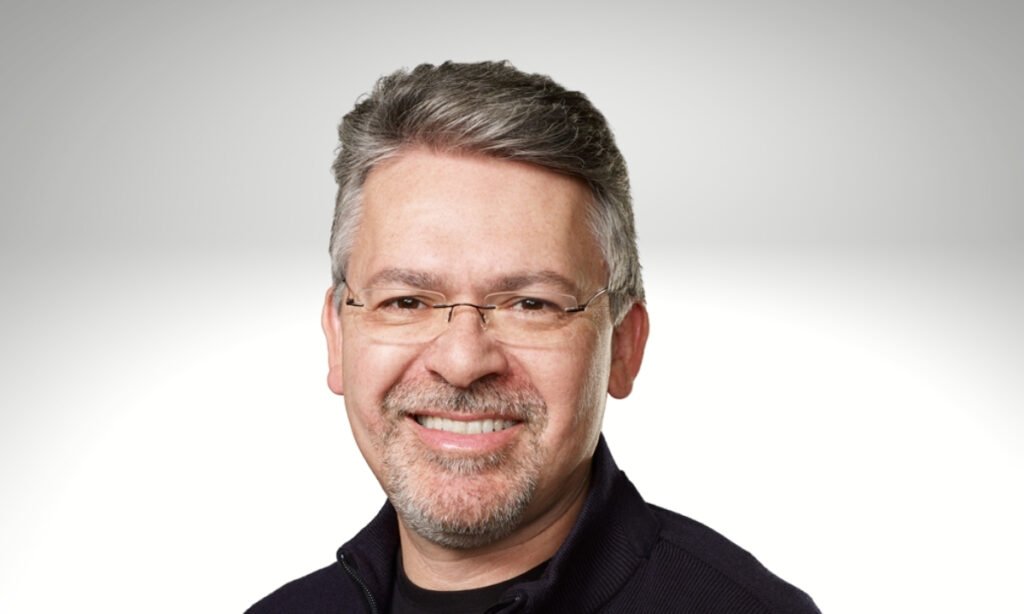 Apple AI Chief John Giannandrea Stepping Down
