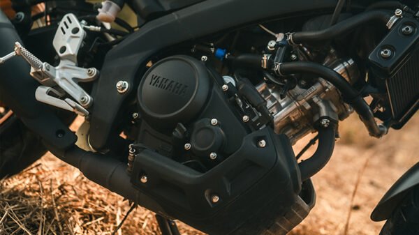 Yamaha-XSR-155-03