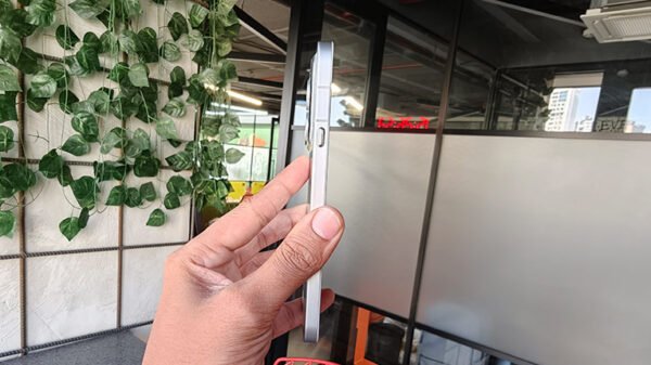 Nothing-Phone-4a-Pro-04