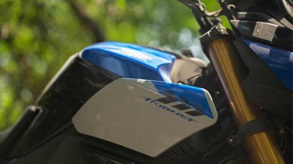 Honda-CB-125-Hornet-01