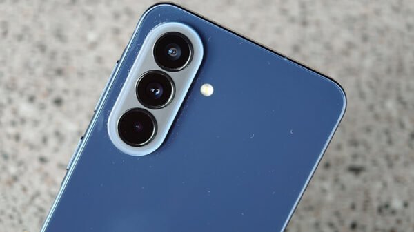 Samsung-Galaxy-A57-06