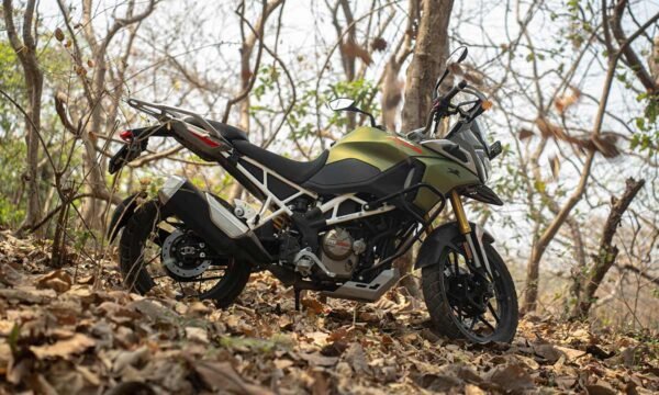 TVS-Apache-RTX-300-01