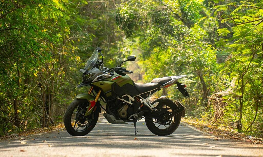 TVS-Apache-RTX-300-04