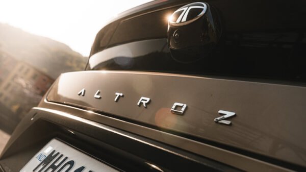 Tata-Altroz-02