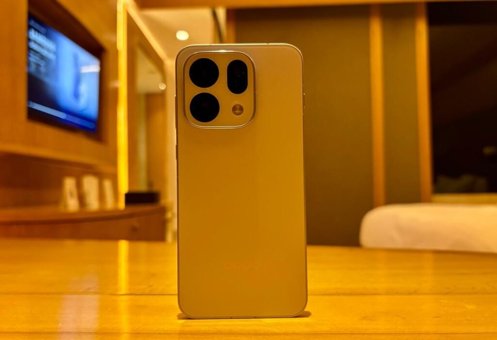 OPPO Find X9s Review: Does the Extra “S” Justify Buying the X9s?