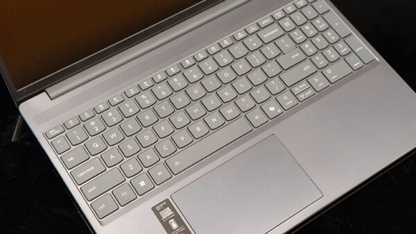 Lenovo-Ideapad-Slim-3-Gen11-04