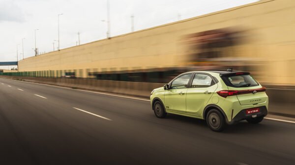 Tata-Tiago-EV-02