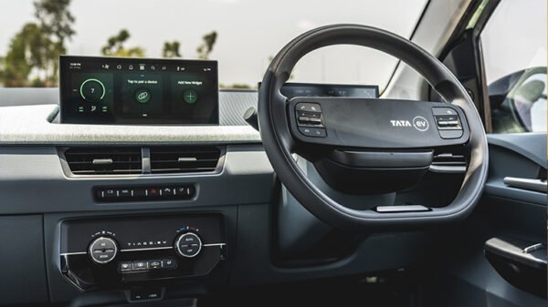 Tata-Tiago-EV-03