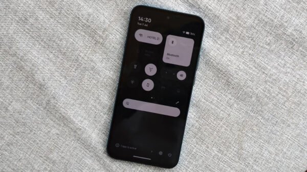 Nothing-Phone-4b-06