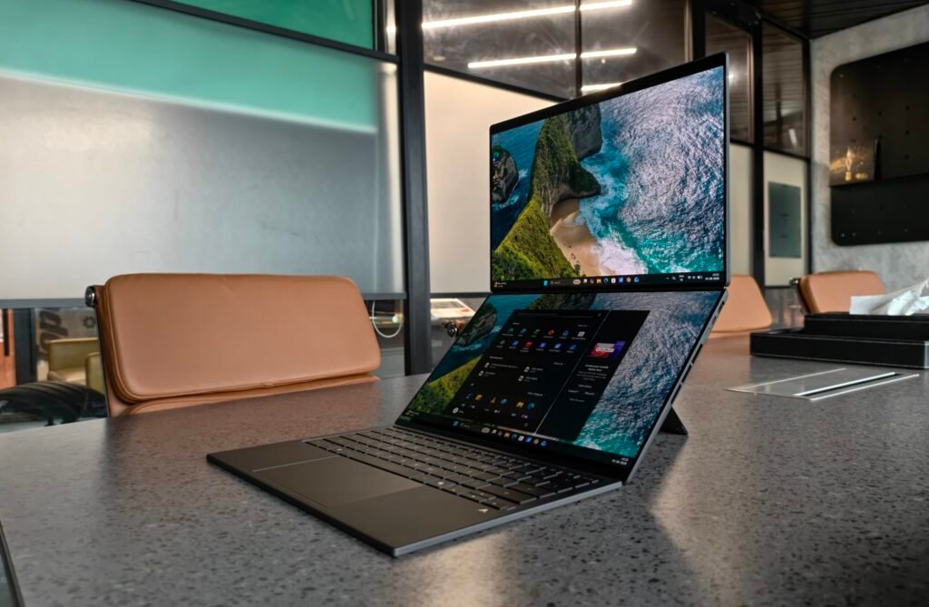ASUS ZenBook Duo Review