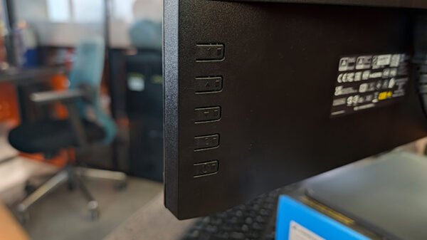 Lenovo-LOQ-27Q-10-04