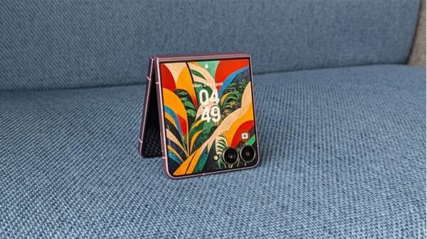 Samsung-GalaxyZ-Flip-8-02