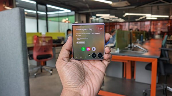 Samsung-GalaxyZ-Flip-8-05