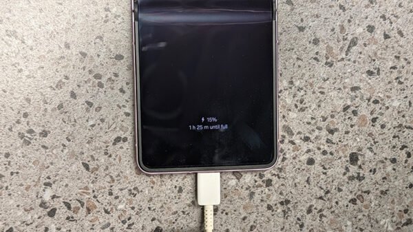Samsung-GalaxyZ-Flip-8-07