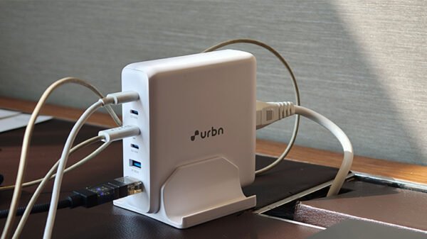 URBN-200W-GaN-Power-Hub-01