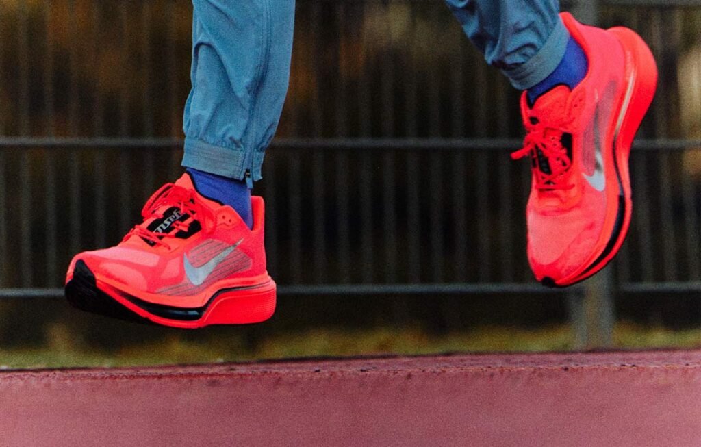 Nike Pegasus Plus 2 Claims to Bring Race-Day Speed to Everyday Runs nike-pegasus-plus-2-01