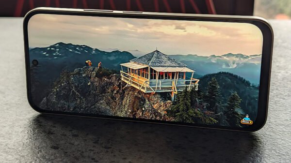 POCO-M8x-04