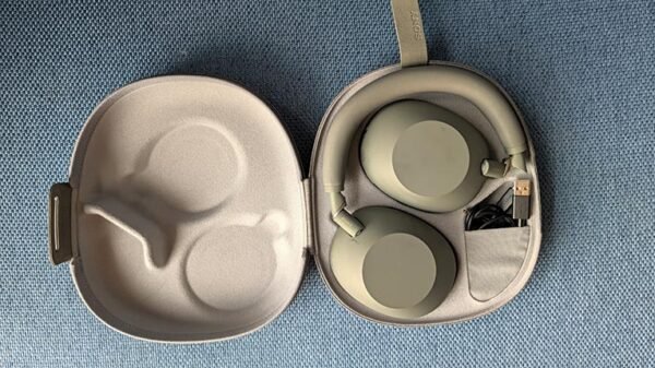 Sony-WH-1000XM6-04